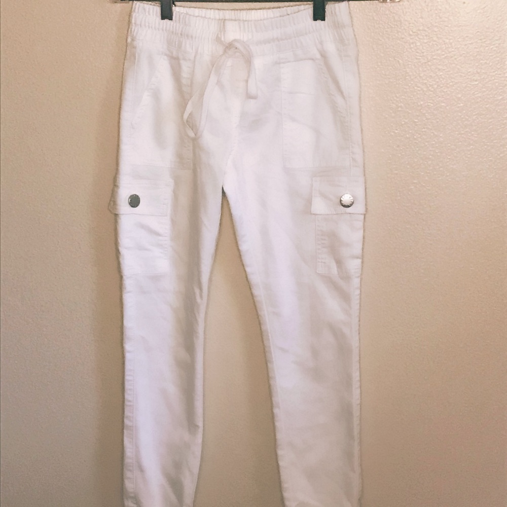 White pants like skinny jeans ✨